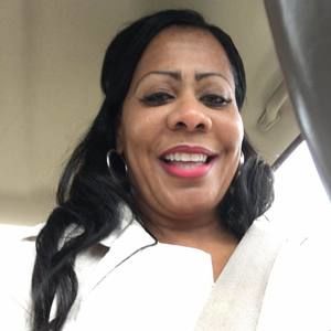 Meet your Posher, Rhonda